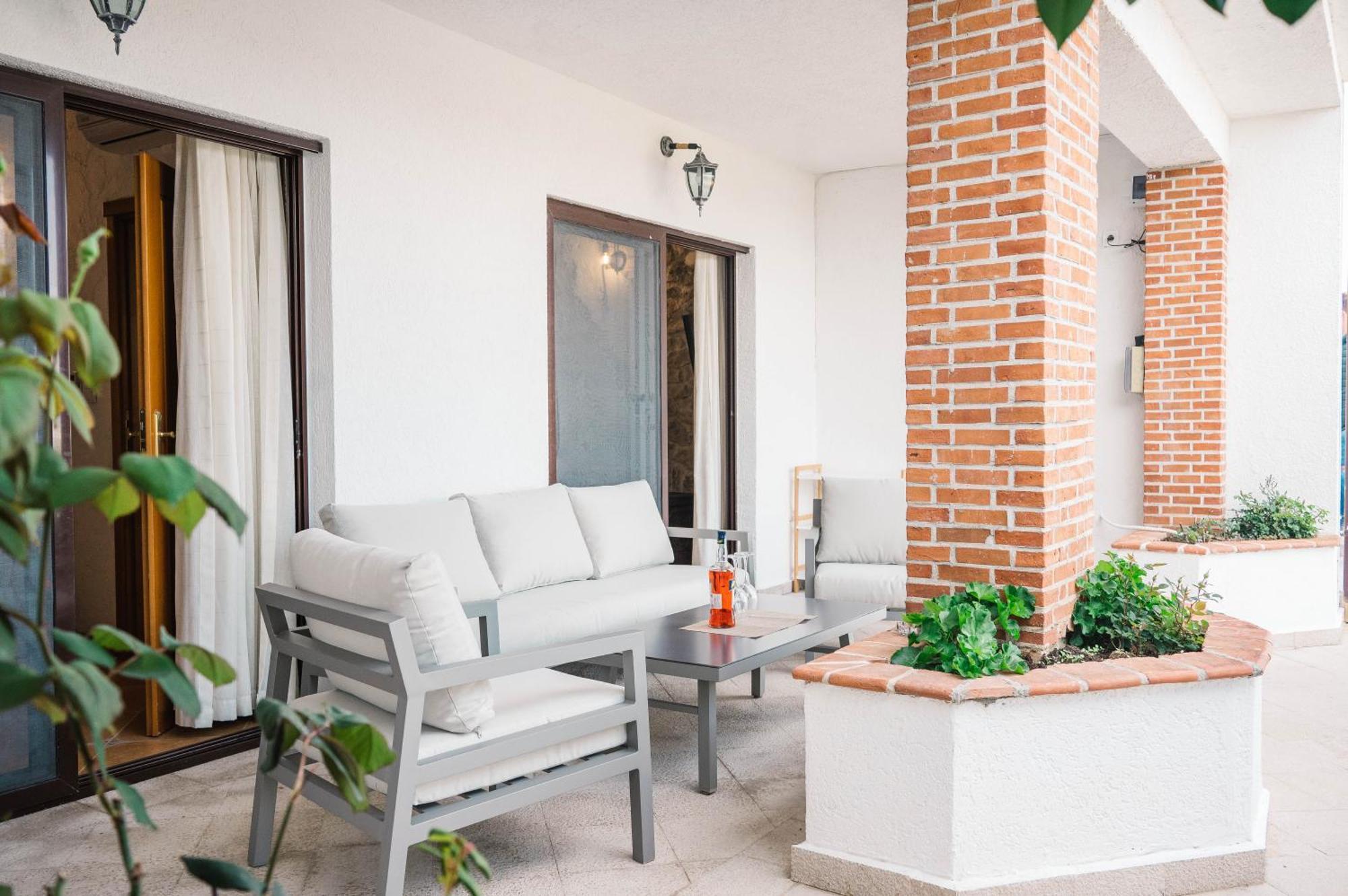 Bazar Apartment *